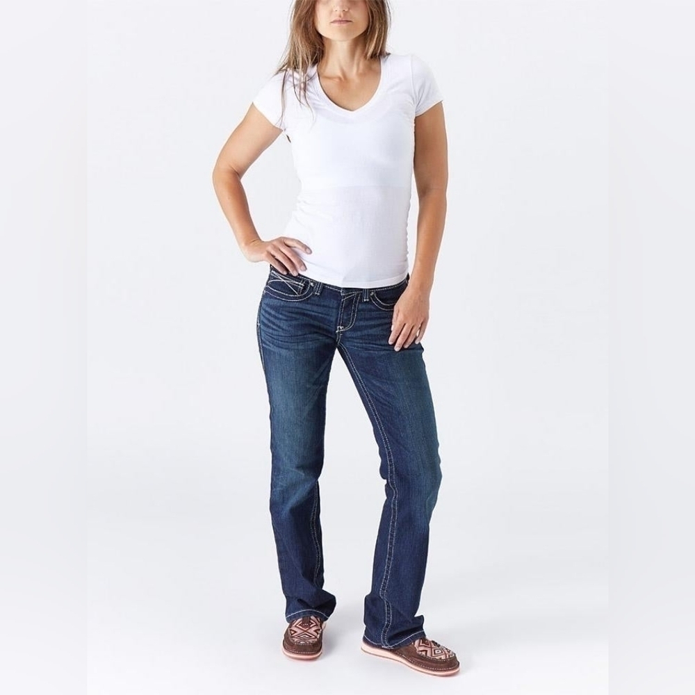 Ariat Women's R.E.A.L. Icon Straight Leg Jeans- Ocean blue size 33